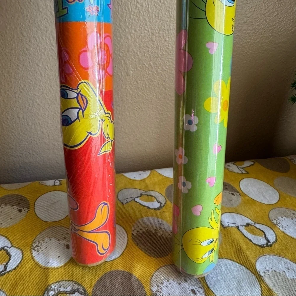 Vintage 1999/2000 Hallmark NIP Tweety Bird wrapping paper tubes set of 2